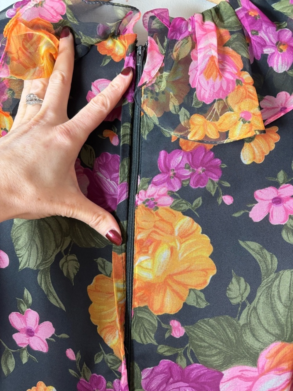 Vintage 1960s/70s Futura Couture of NY Floral Chiffon Maxi Dress - Picture 11 of 12